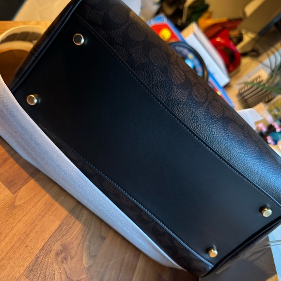 Coach - Rowan Large Satchel in Signature Canvas - NWT + protective covers - Picture 6 of 10